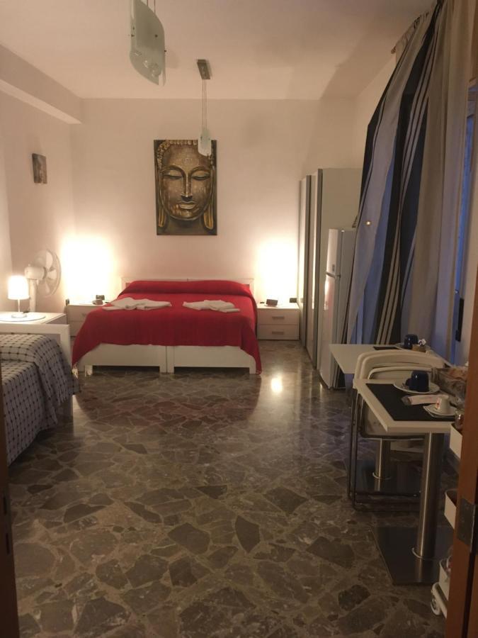 Hotel Blackboard House Bari Exterior foto