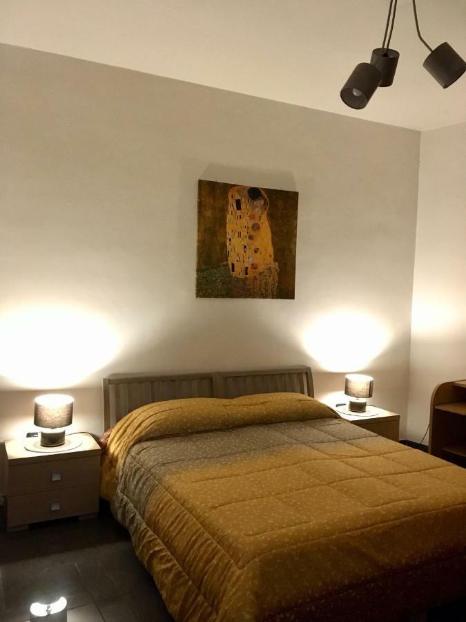 Hotel Blackboard House Bari Exterior foto