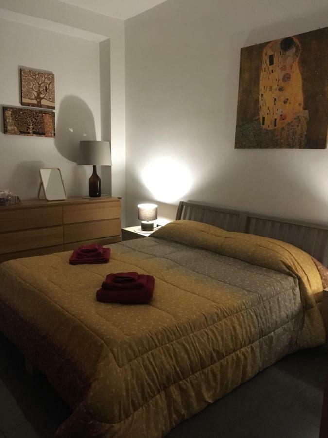 Hotel Blackboard House Bari Exterior foto